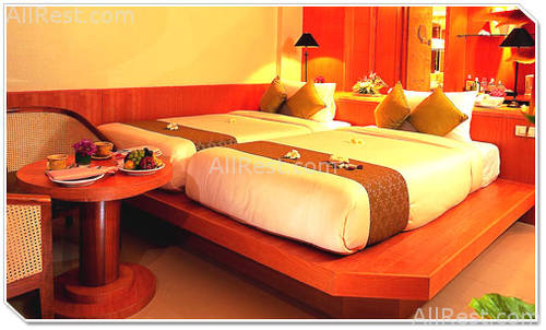 Seaview Patong Hotel 8